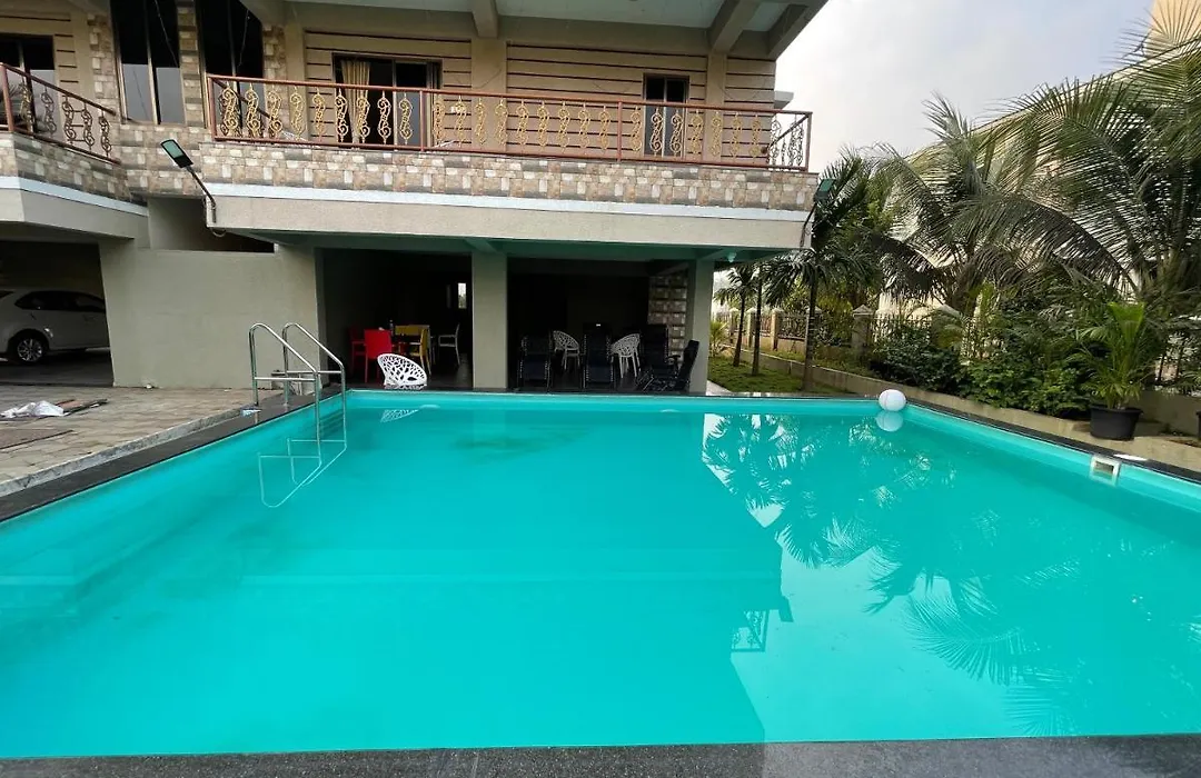 Neville'S Villa - Pet Friendly With Pool-1